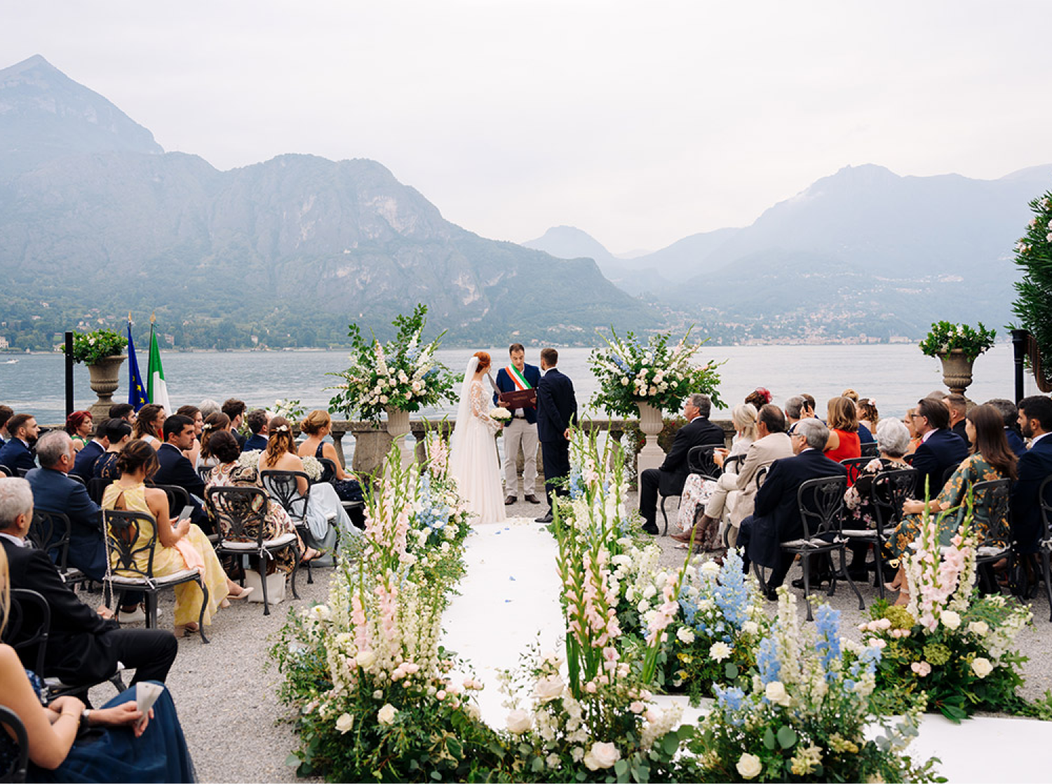 Cerimônia ao ar livre na Villa Serbelloni