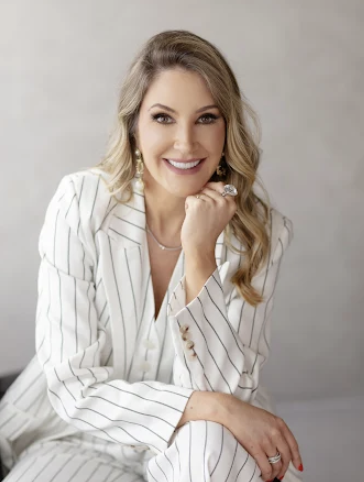 Dra. Márcia Donadussi - Dermatologista