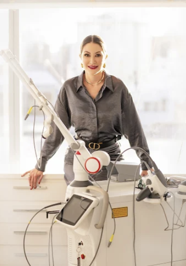 Dra. Márcia Donadussi